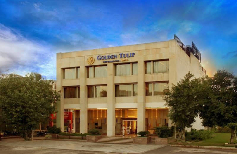 The Galgotias Hotel Gurugram Gurgaon Eksteriør billede